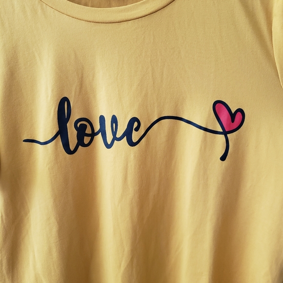 Love T-shirt - Picture 2 of 6
